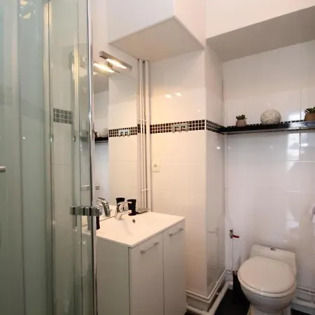 Apartment Renove Avec Balcon Et Wi-fi, Mont-dore - Fr-1-608-171 Le Mont-Dore